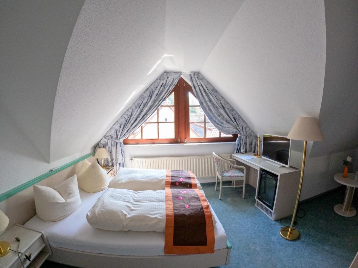 Hotel Diana Schonwalde-Glien Exteriör bild