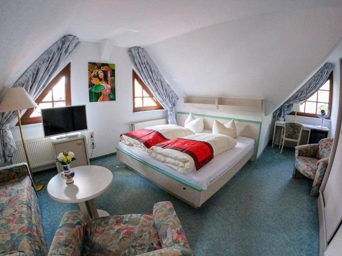 Hotel Diana Schonwalde-Glien Exteriör bild
