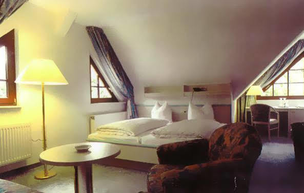 Hotel Diana Schonwalde-Glien Exteriör bild